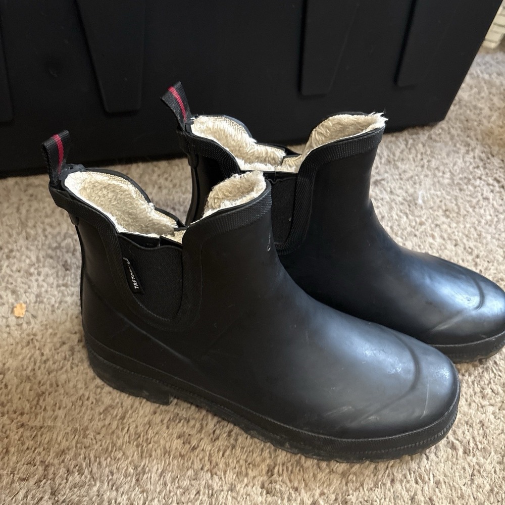 TRETORN WOMENS CHELSEA RAIN BOOT Sz 10 BLACK MEMORY FOAM RUBBER LINED-Pre-owned